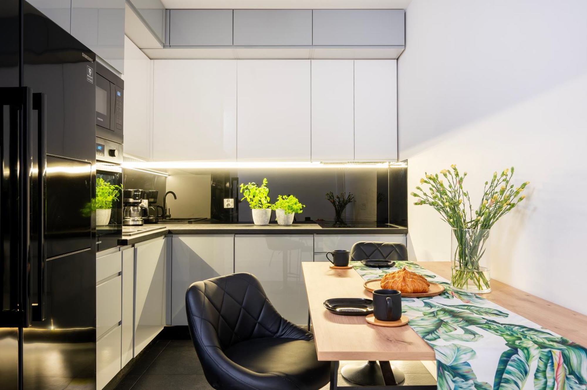 Manufaktura Residence - Apartamenty Industrial Z Parkingiem I Dwoma Lazienkami Łódź Extérieur photo
